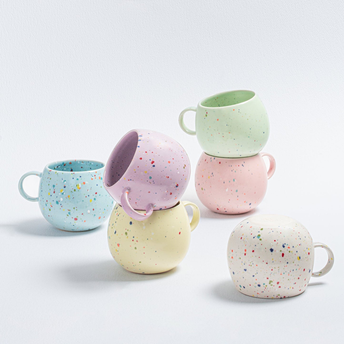 
                  
                    Grüne Kugel Tasse
                  
                