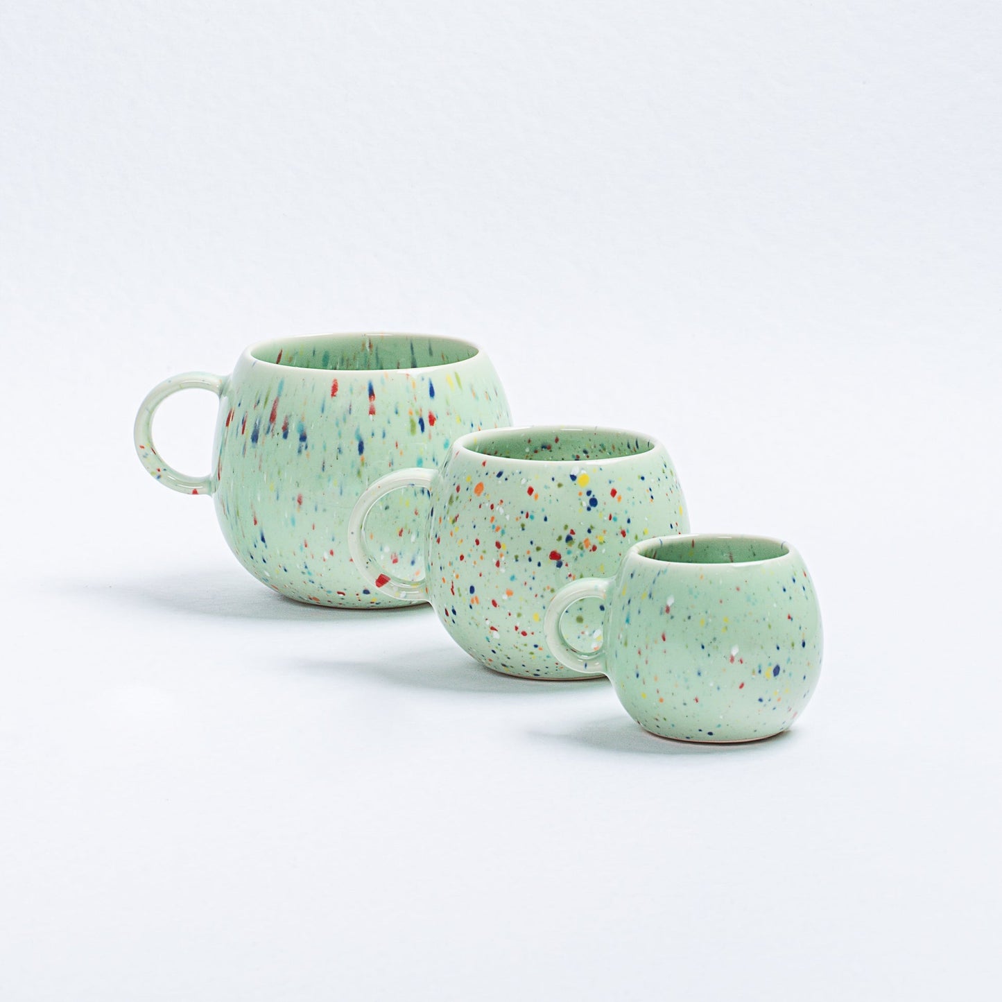 
                  
                    Grüne Kugel Tasse
                  
                