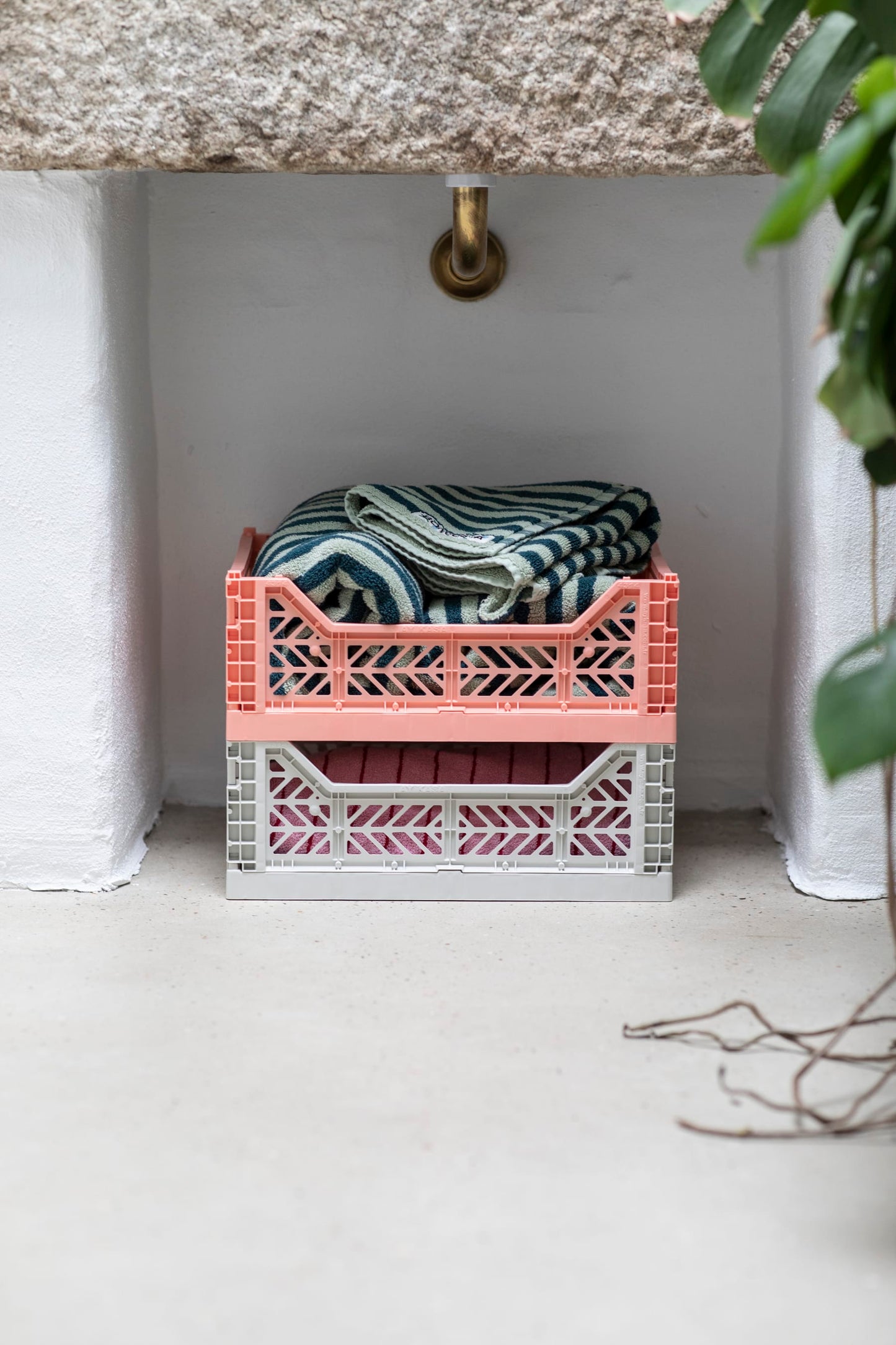 
                  
                    Sea Foam & Deep Teal Naram Guest Towel
                  
                