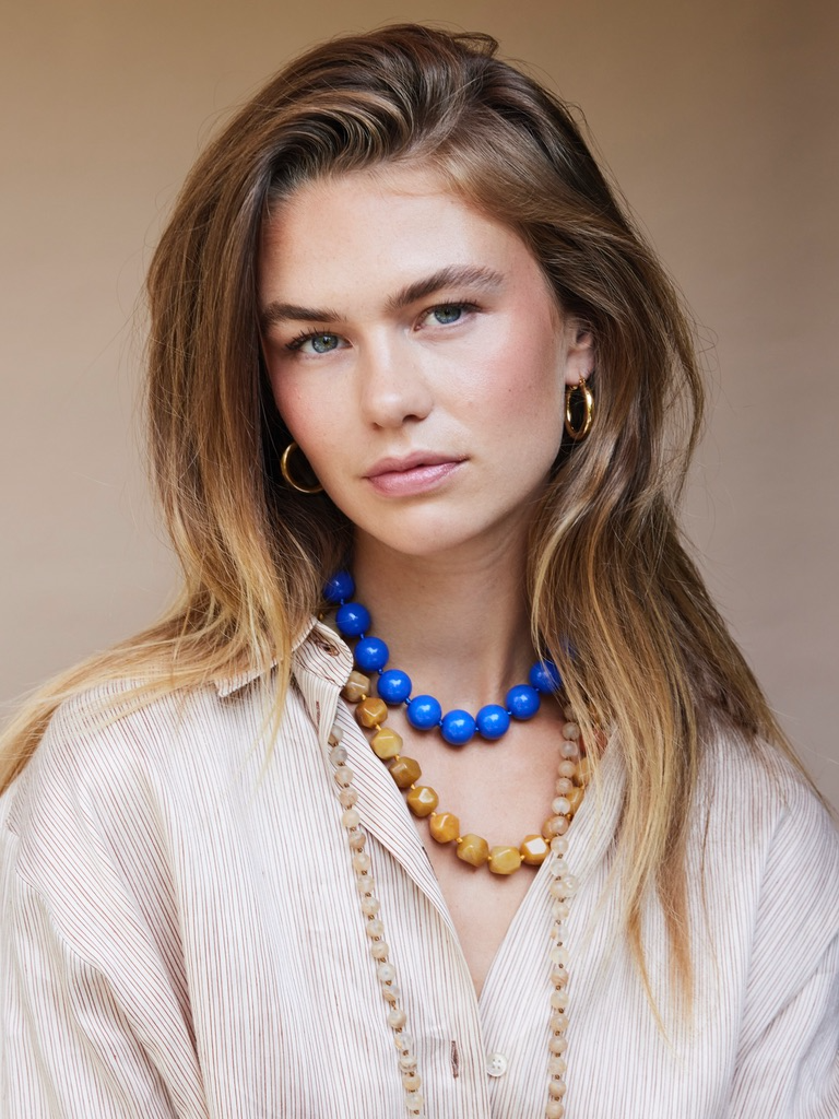 
                  
                    Gold Big Hoops Earrings
                  
                
