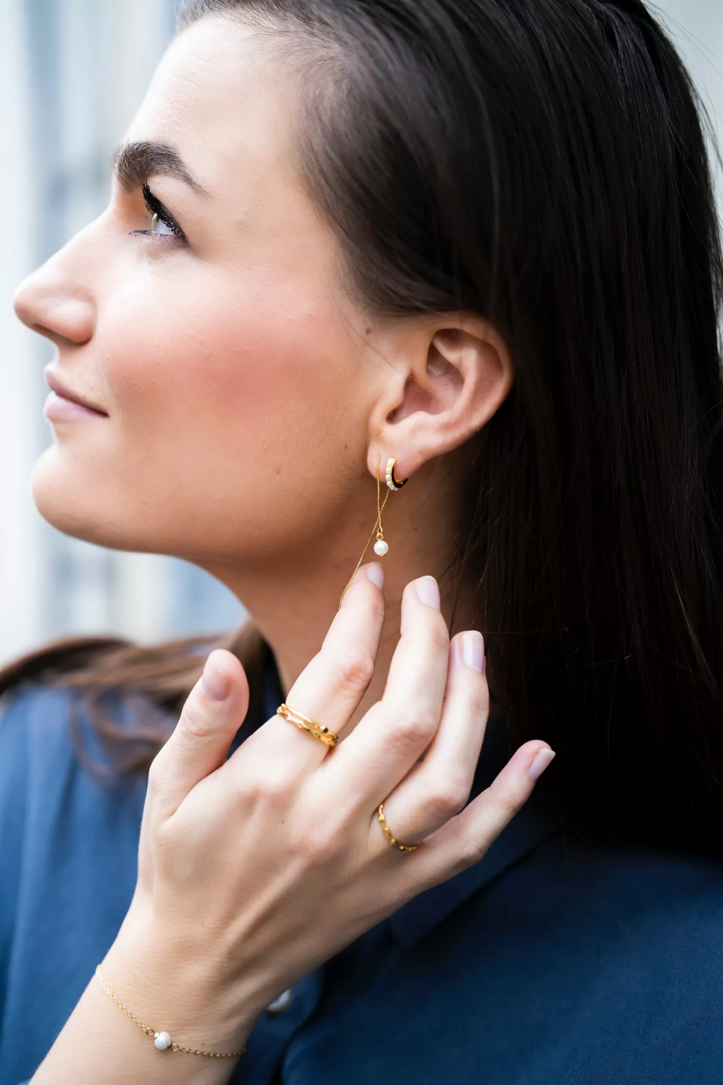 
                  
                    Gold Earthreads Pearl Pendant Earrings
                  
                
