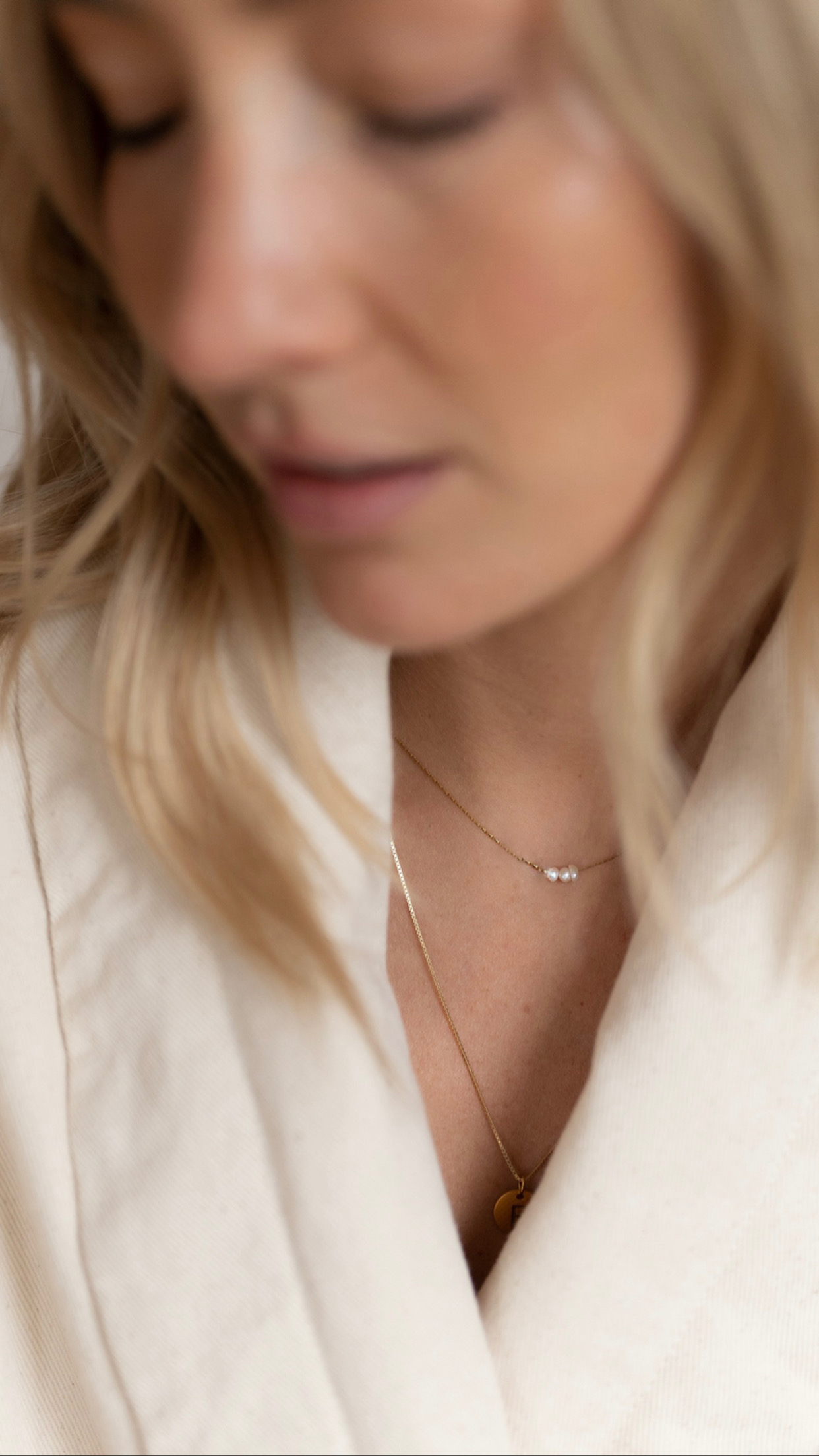 
                  
                    Gold Fine With 3 Pearls Necklace
                  
                