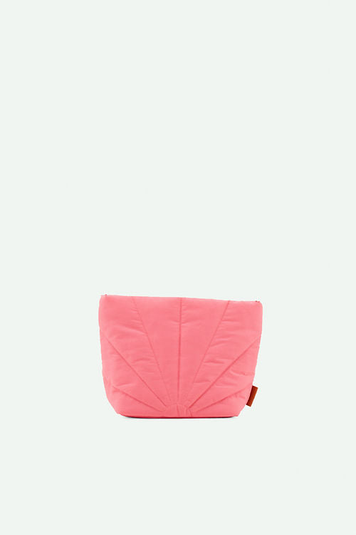 LA PROMENADE Tulip Pink Padded Toiletry Bag