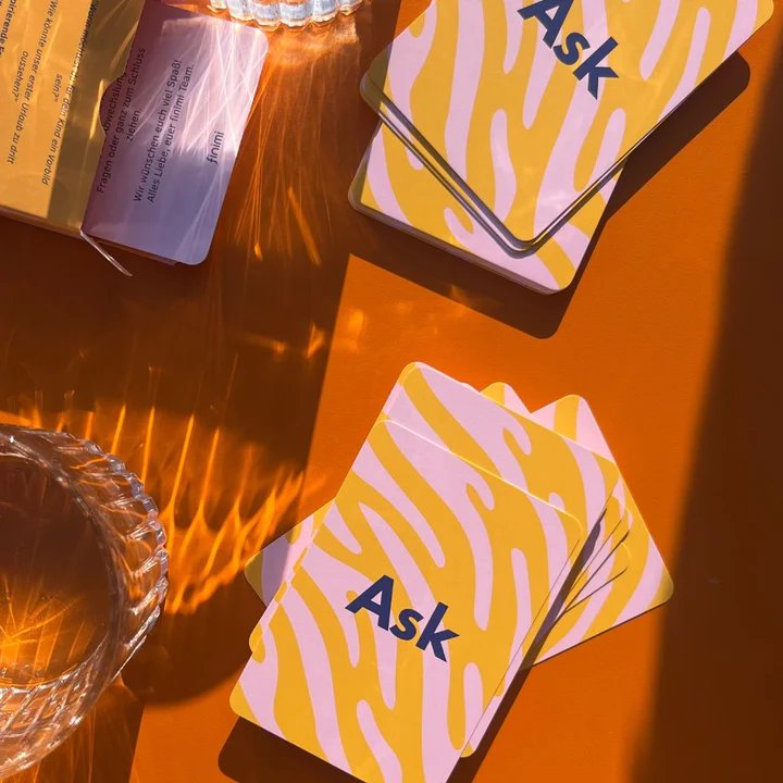 
                  
                    Ask &amp; Task Zur Geburt Kartenspiel
                  
                