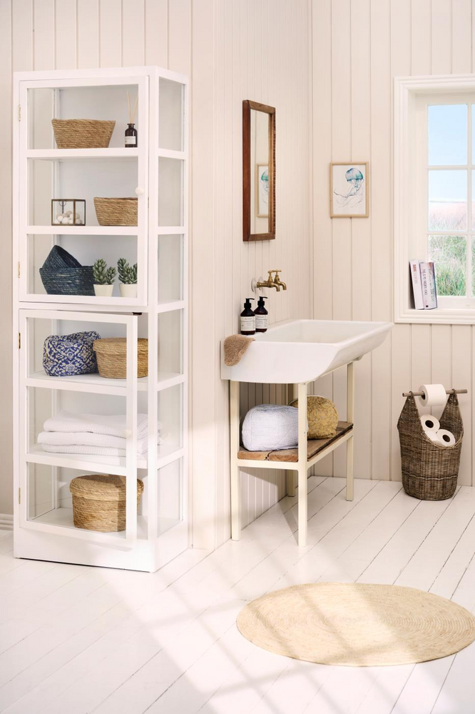 
                  
                    White Corn Round Rug
                  
                