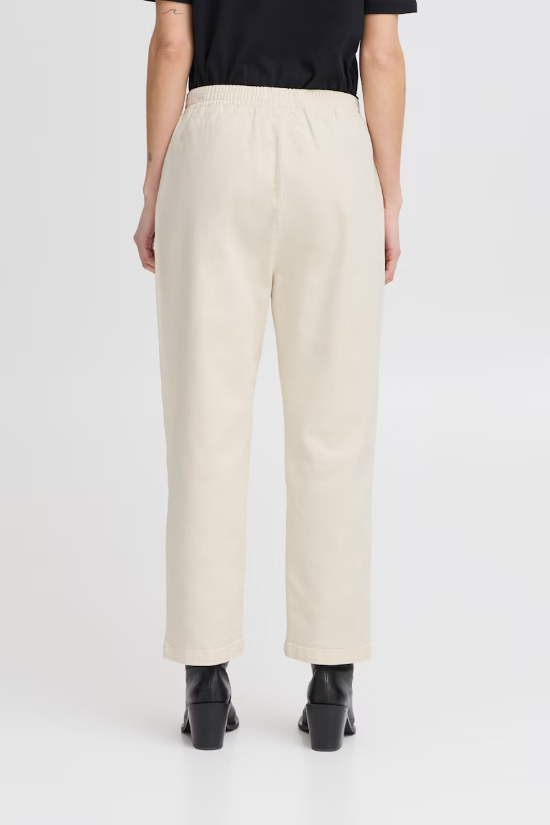 
                  
                    IHBRAISE Jeans aus Birch-Denim
                  
                