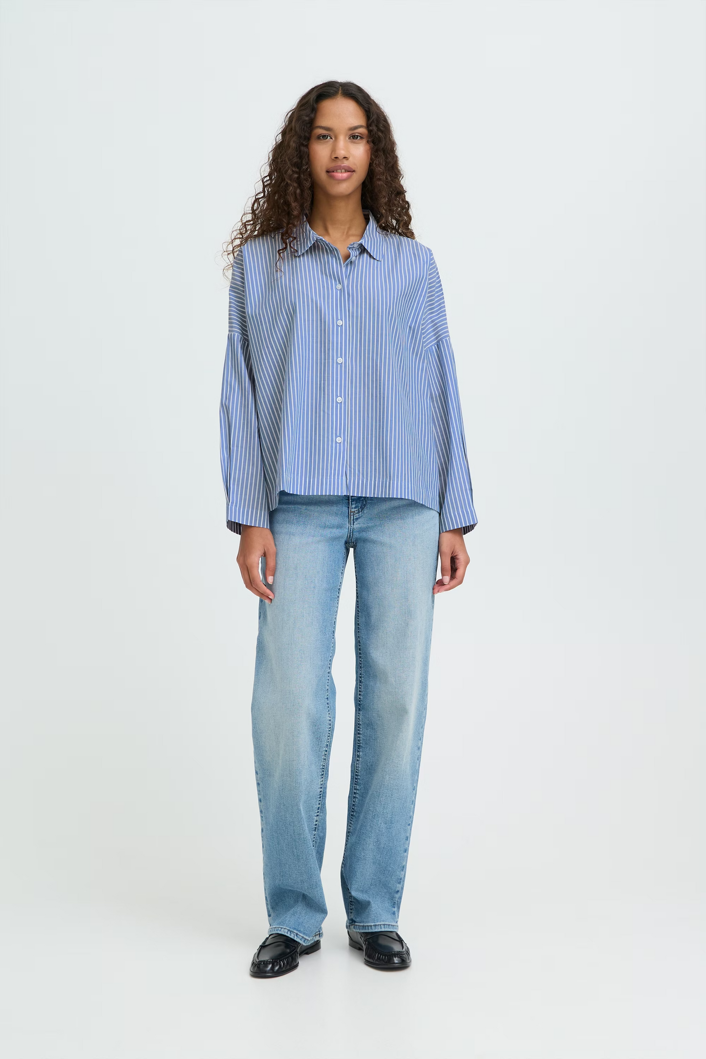 
                  
                    IHGILEY Birch Blue Shirt
                  
                