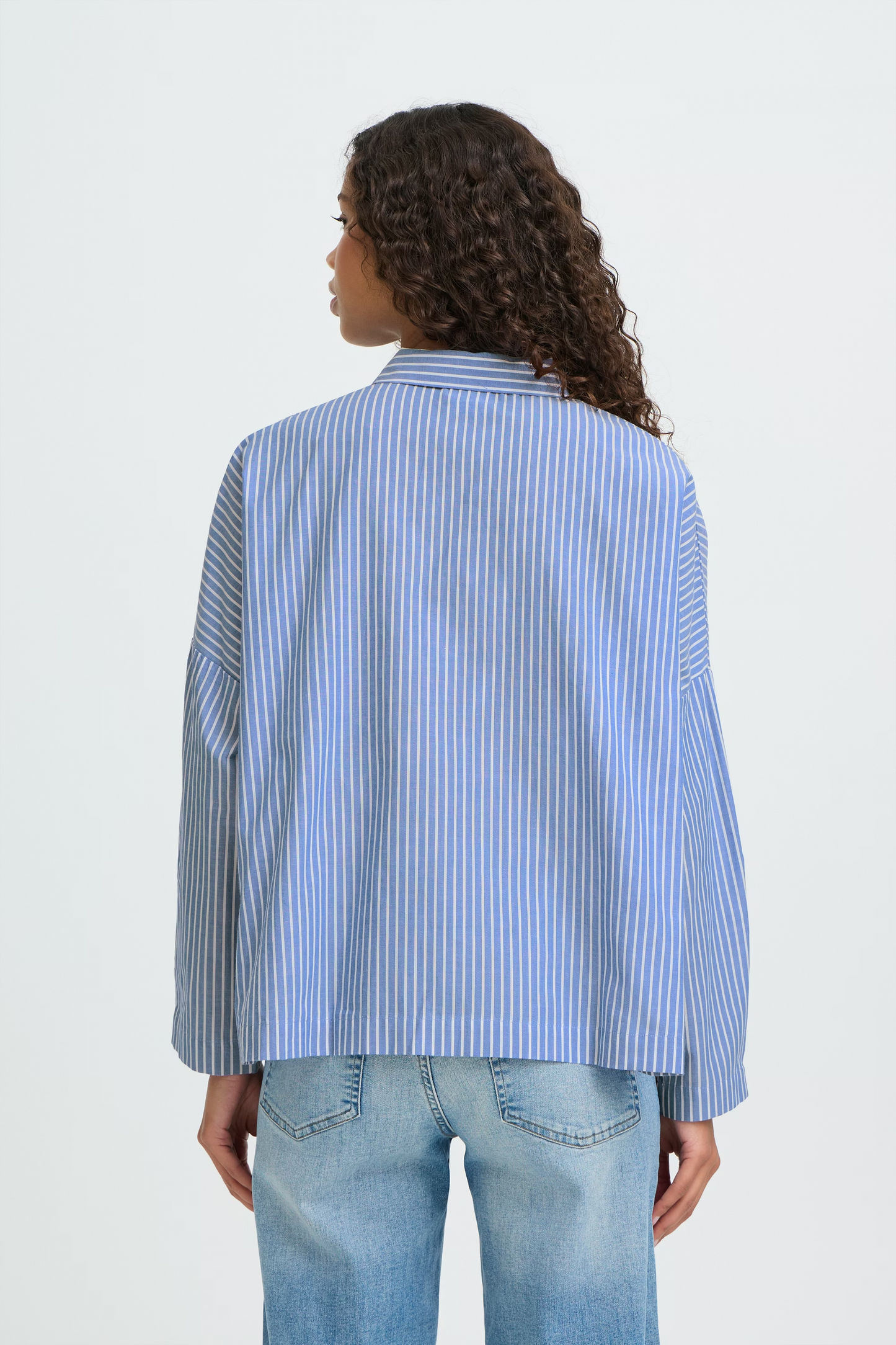 
                  
                    IHGILEY Birch Blue Shirt
                  
                