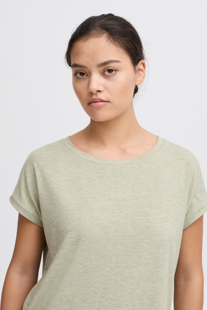 
                  
                    IHREBEL Tea T-Shirt
                  
                