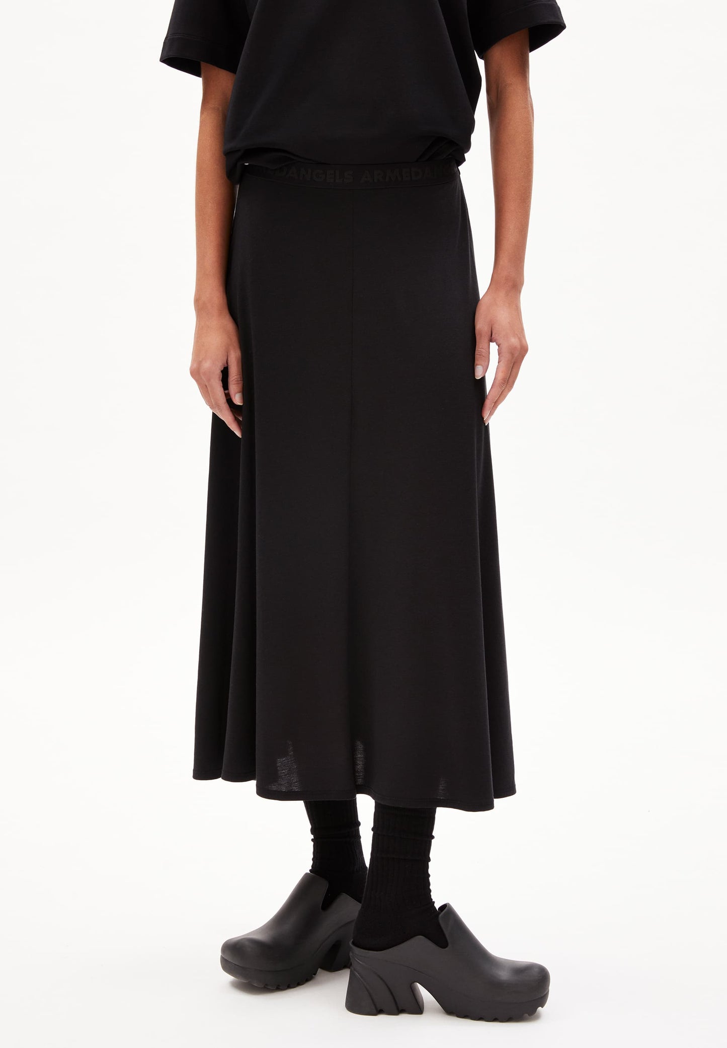 
                  
                    ILENIAA LARAA Black Jersey Skirt
                  
                