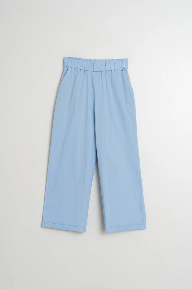 
                  
                    Blaue Hose
                  
                
