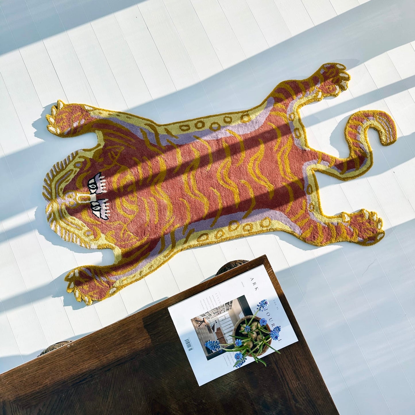 
                  
                    Kleiner Tigerinnen-Teppich
                  
                