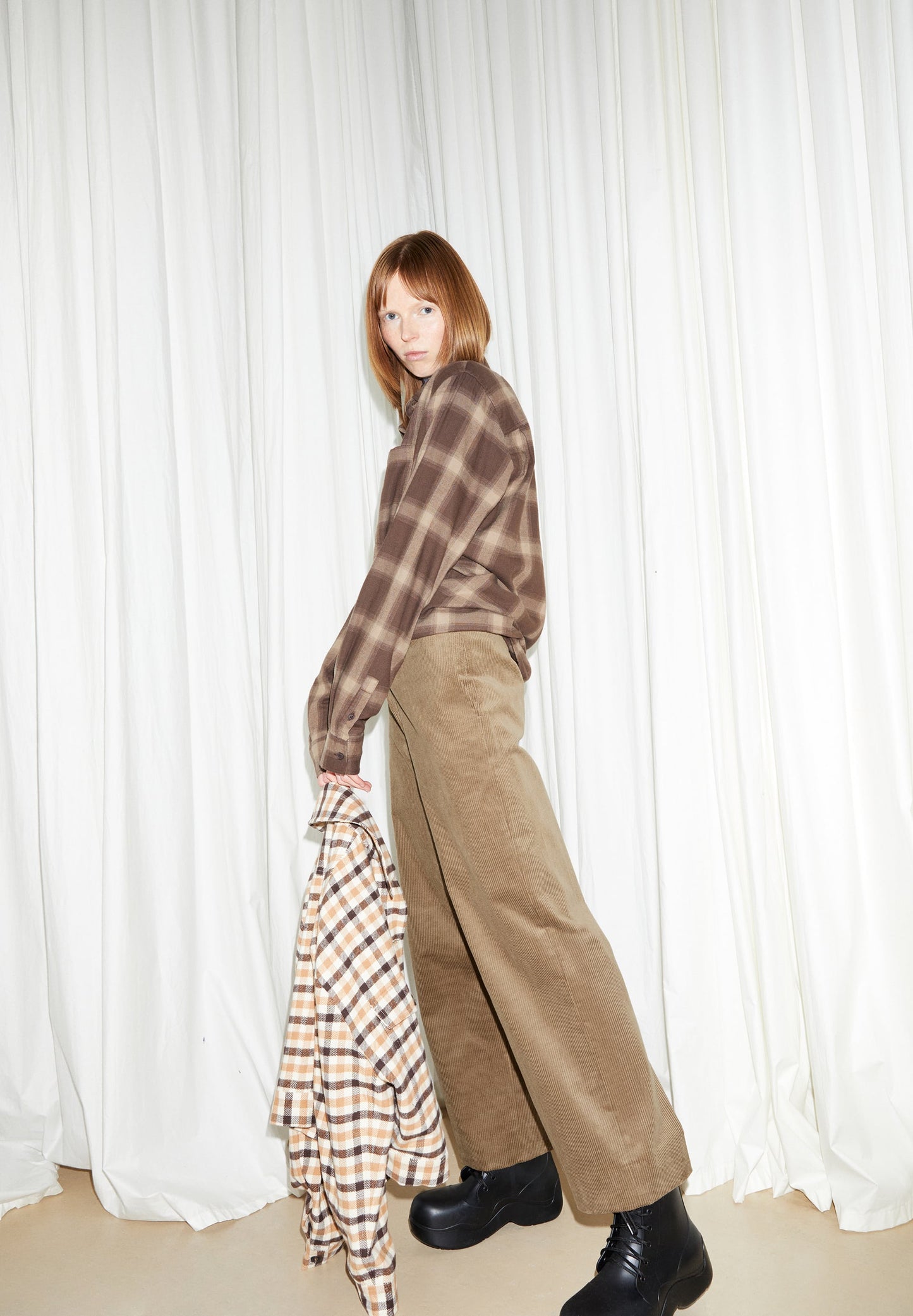 
                  
                    JAALMA CORDUROY Dark Sand Stone Trousers
                  
                