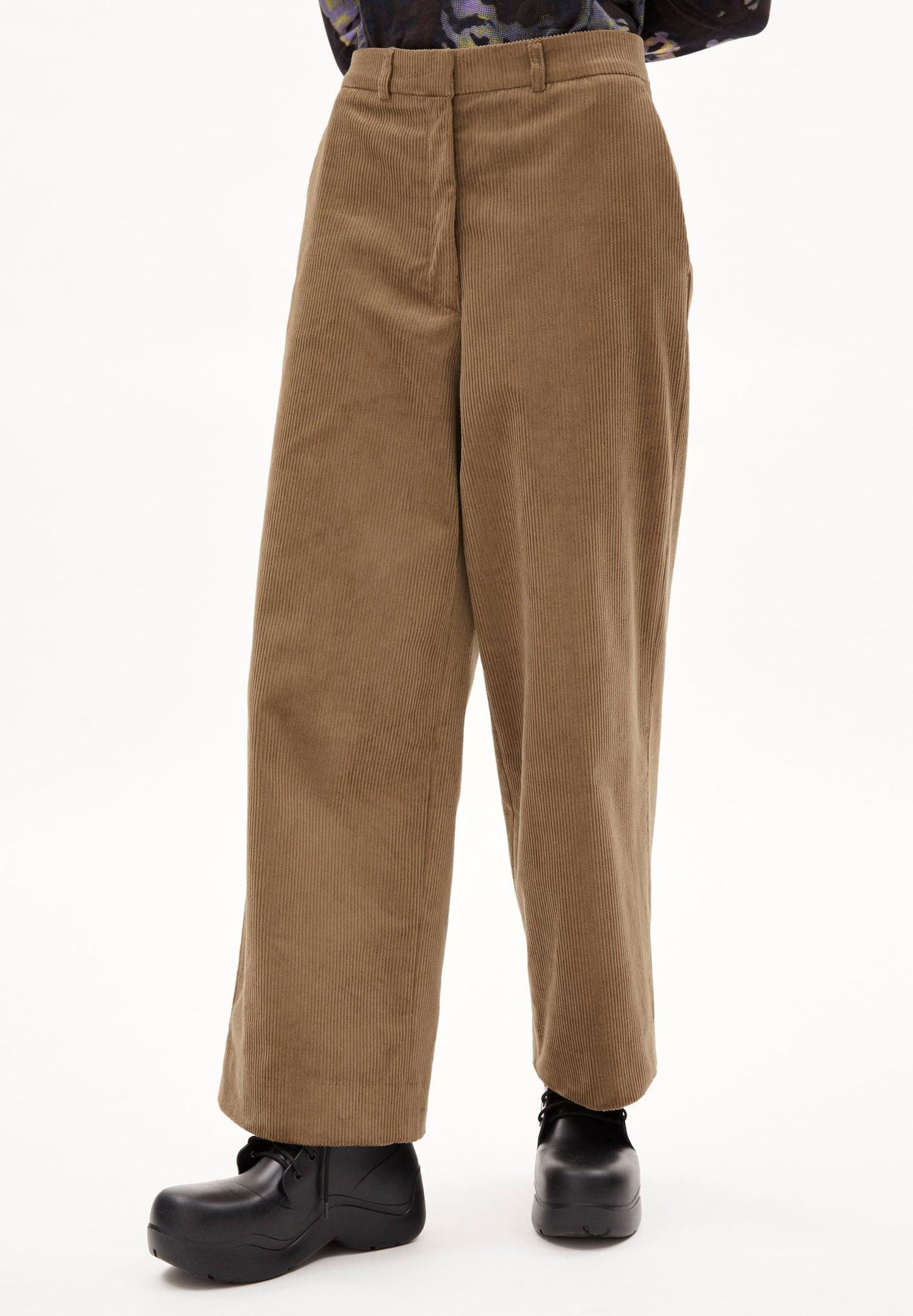 
                  
                    JAALMA CORDUROY Dark Sand Stone Trousers
                  
                