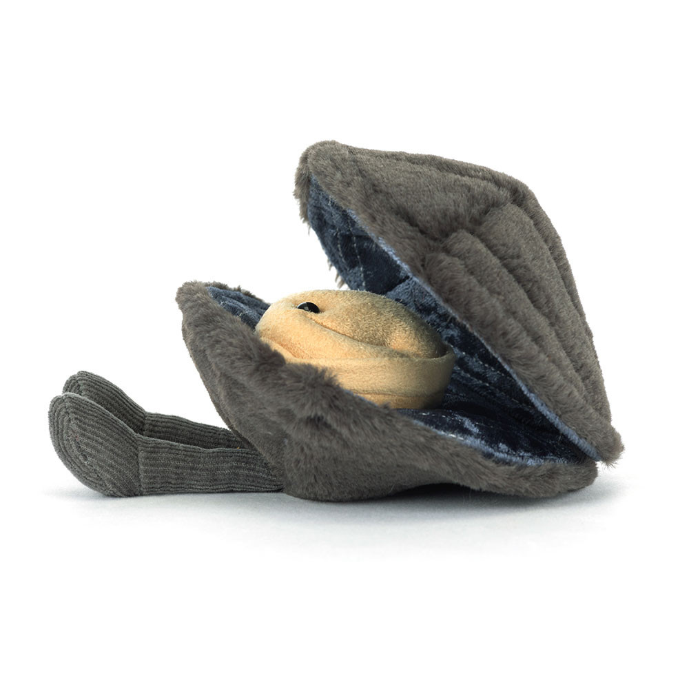 
                  
                    Amuseable Michelle Muschel Plüschtier
                  
                