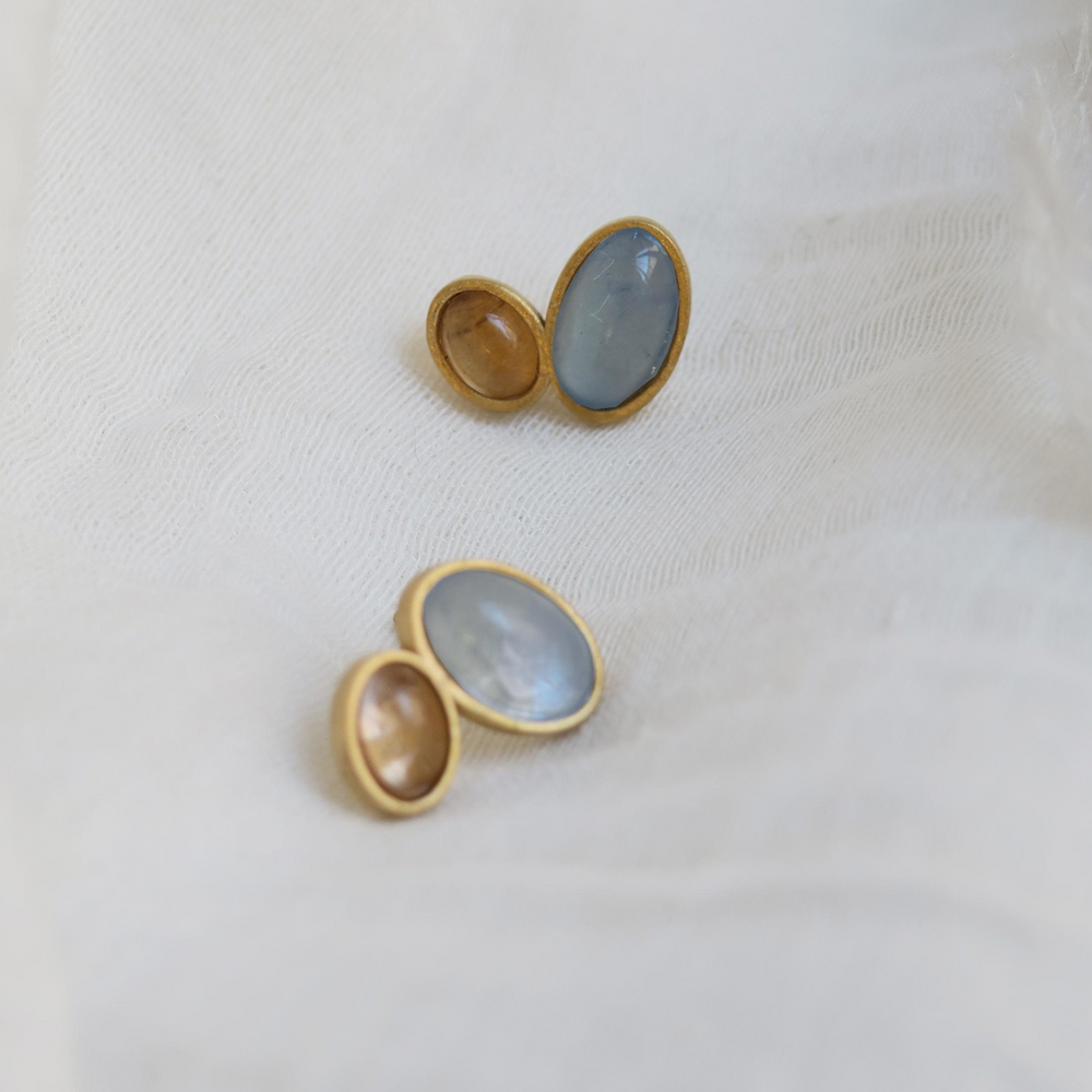 
                  
                    ALEGRIA Brass Earring
                  
                