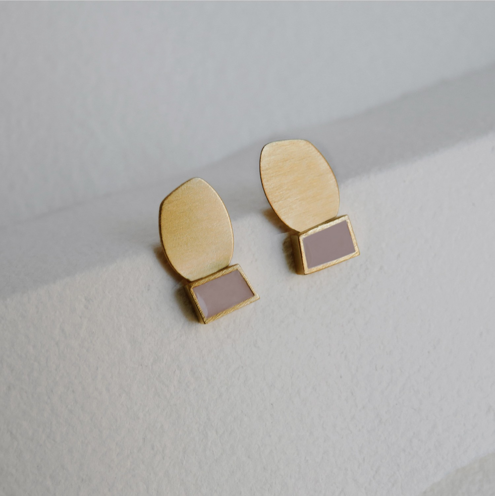 
                  
                    COLLAGE Brass Earring
                  
                