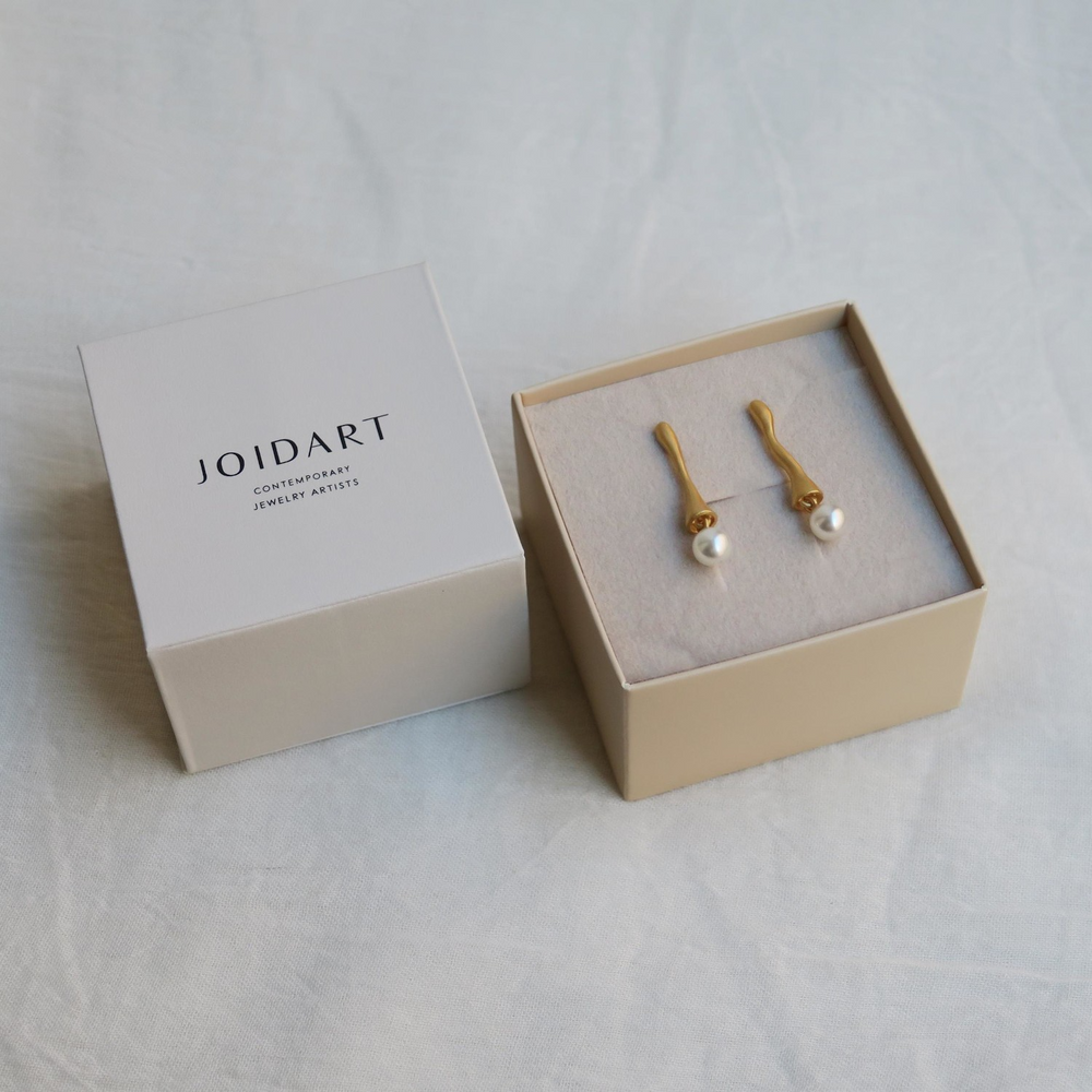 
                  
                    ECLAT Brass Earring
                  
                