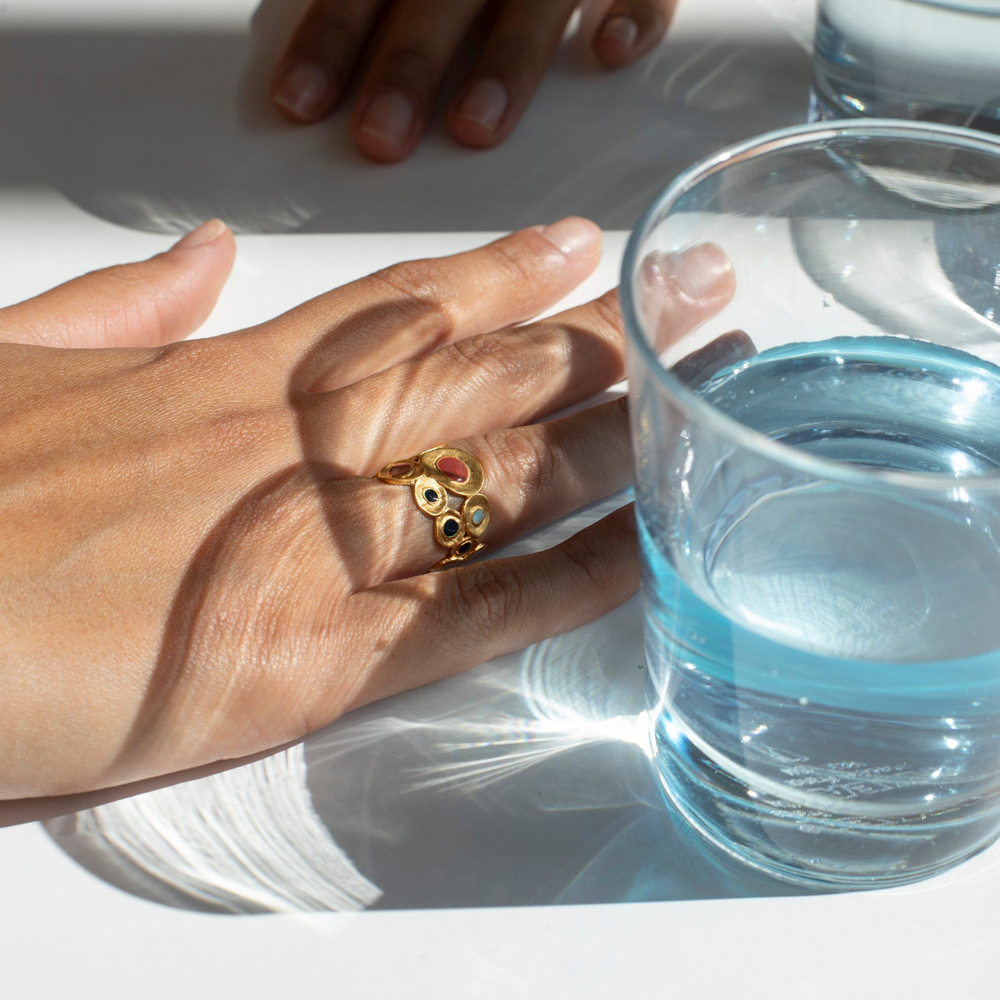 
                  
                    FAVORITA COLORS 54 Brass Ring
                  
                