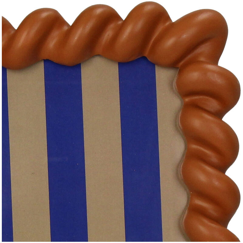 
                  
                    Brown Polyresin Photo Frame
                  
                