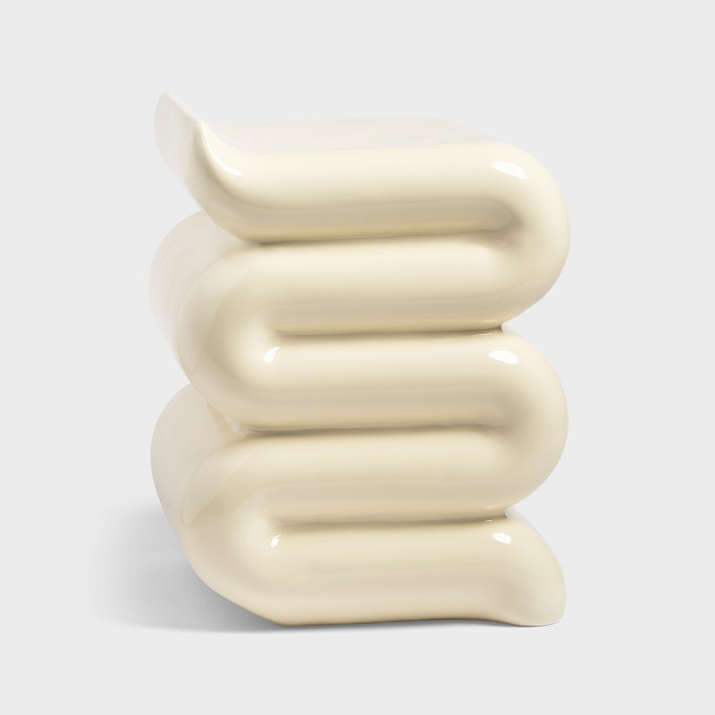 Off White Whip Pillar