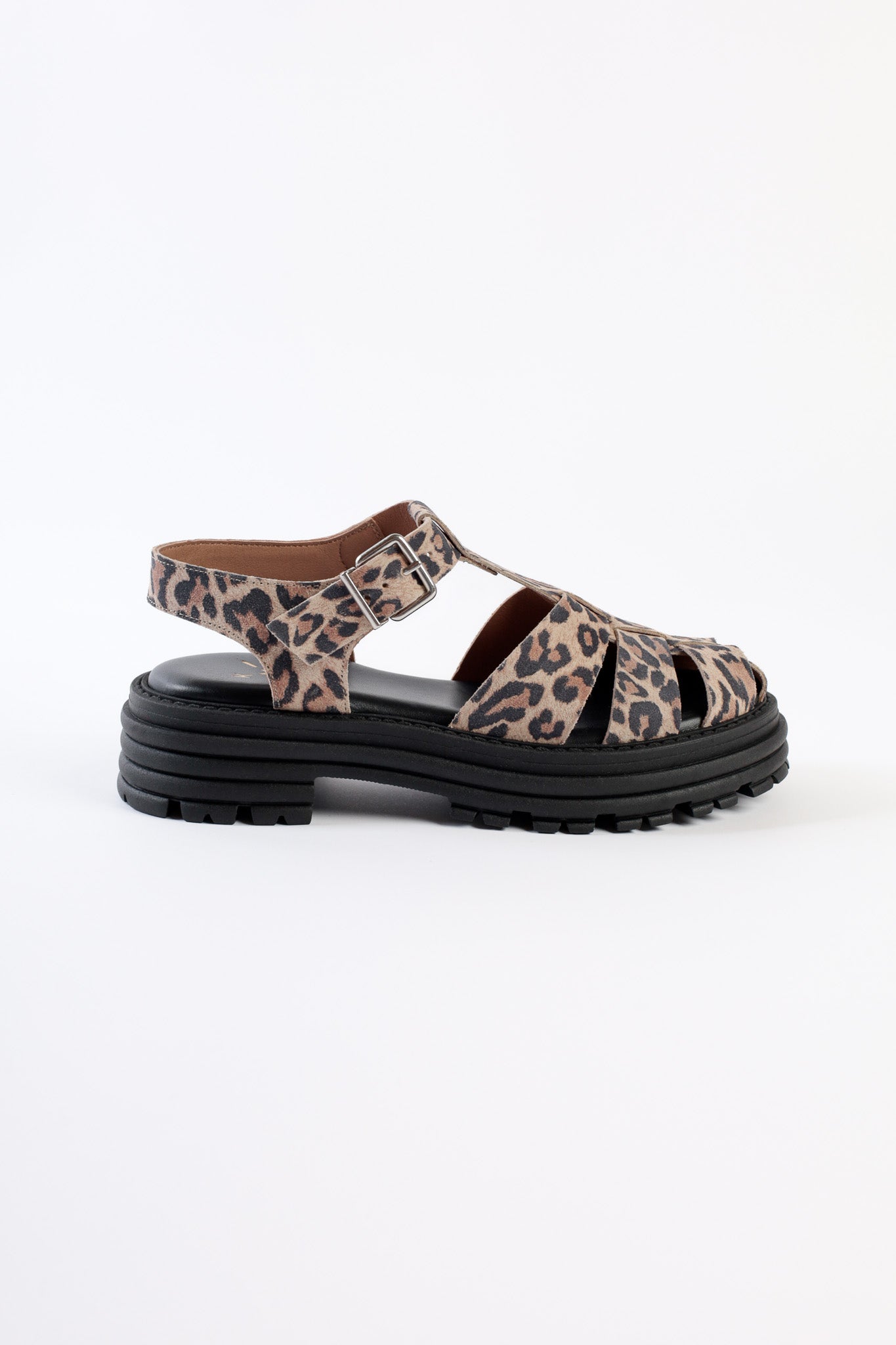 
                  
                    Leo Moreda Kasama Sandals
                  
                