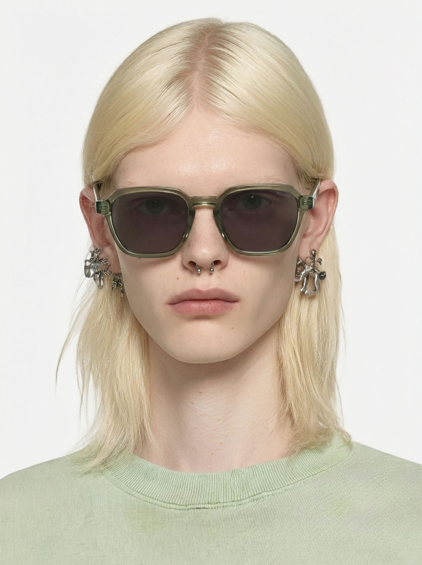 
                  
                    MATTY Thistle Green Sunglasses
                  
                