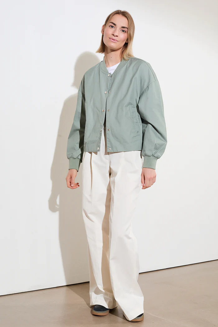 
                  
                    REEFTON Agave Jacket
                  
                