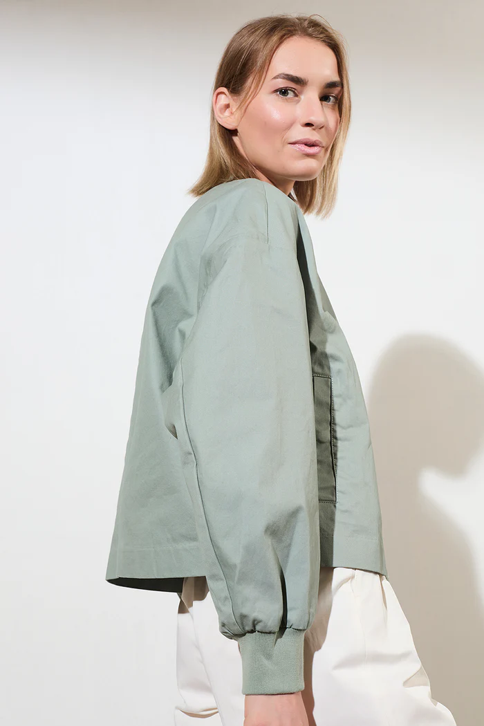 
                  
                    REEFTON Agave Jacket
                  
                