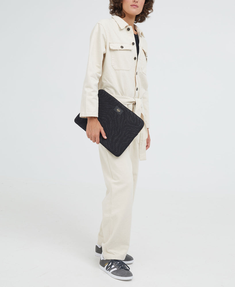 
                  
                    Dafne Laptop Sleeve
                  
                