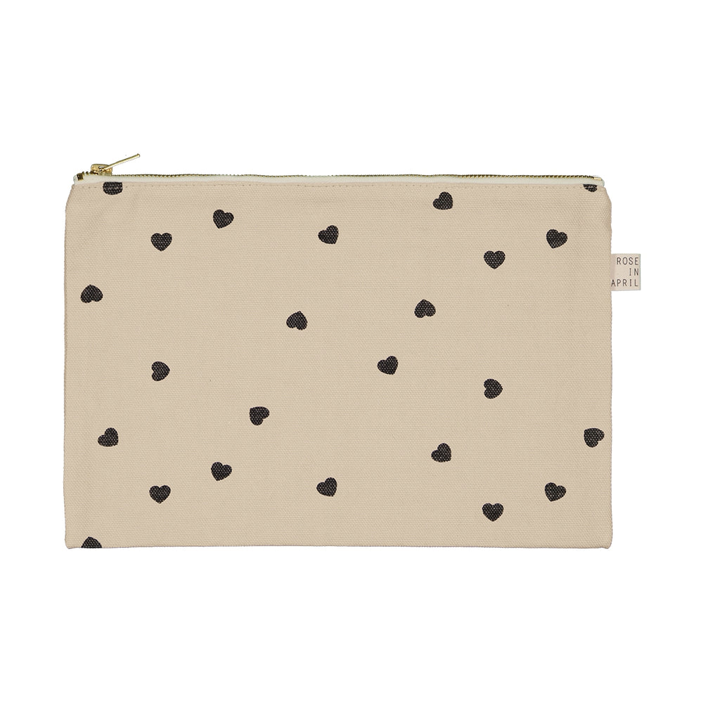 LILI Sand Heart Print Pouch