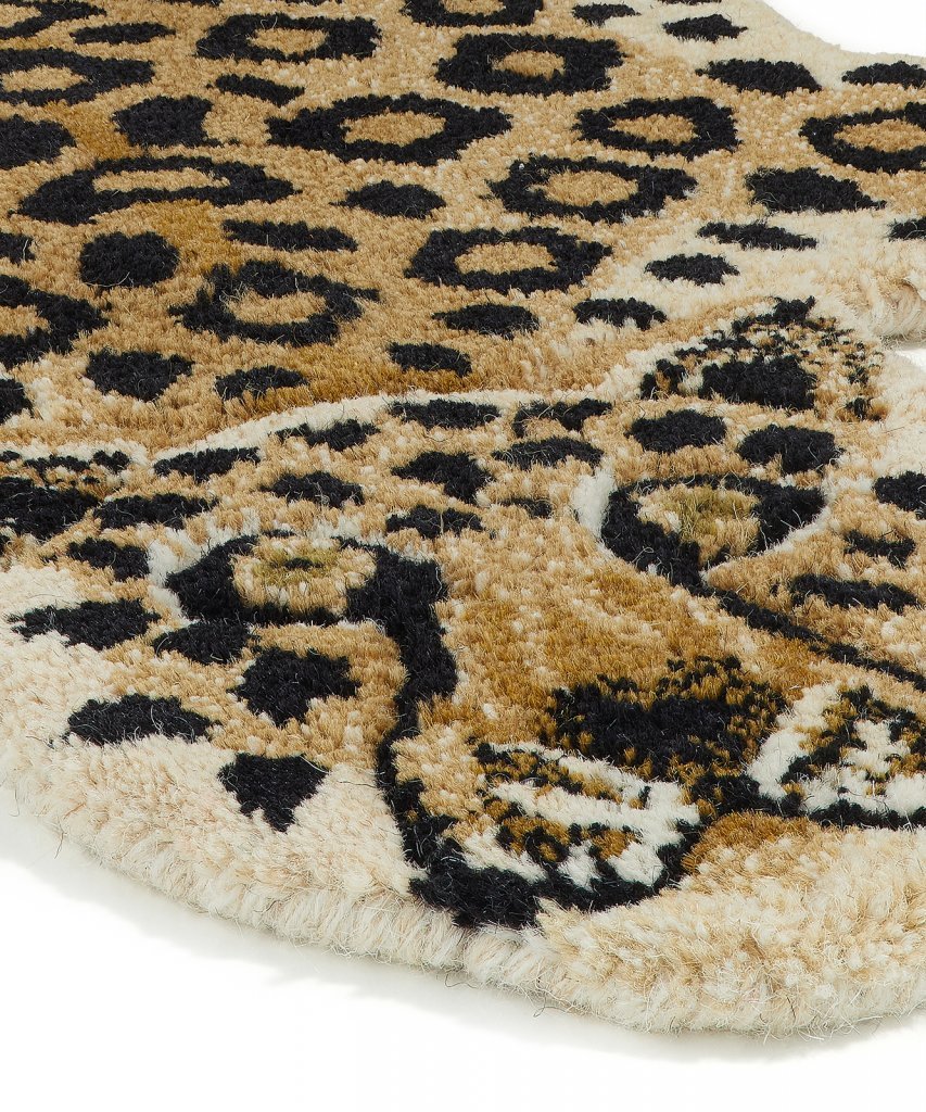 
                  
                    LOONY Kleiner Leopardenteppich
                  
                