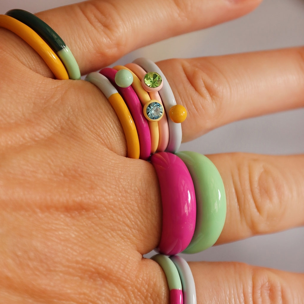 
                  
                    Electric Fuchsia Pink Mint Double Color Ring
                  
                