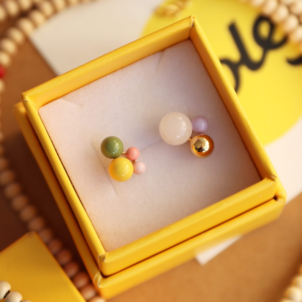 
                  
                    Gold Bouquet Rose Quartz Earring
                  
                