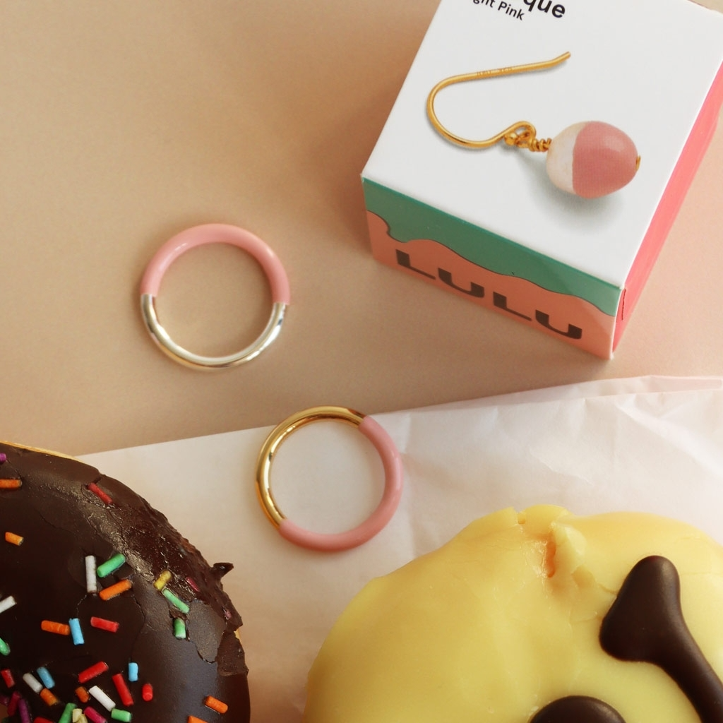 
                  
                    Gold Silk Light Pink Double Color Ring
                  
                