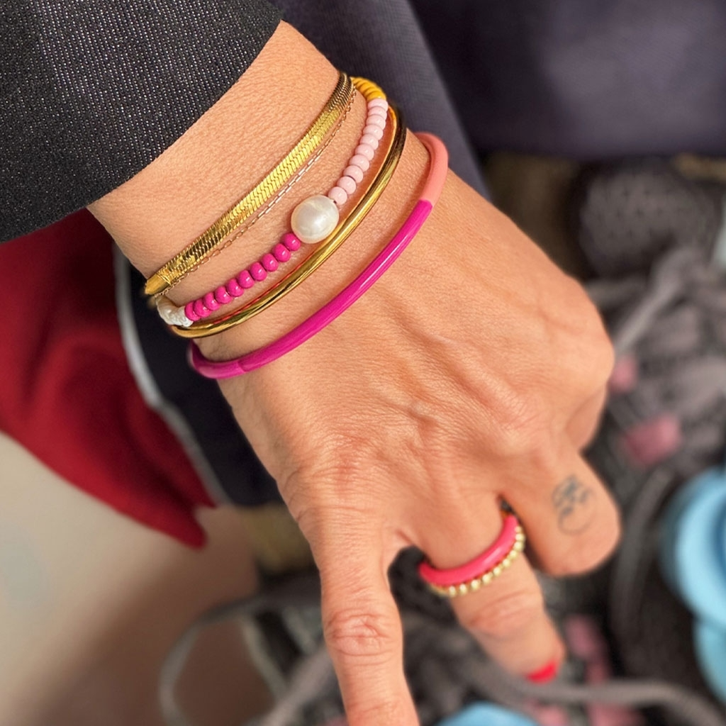 
                  
                    Pink Sunset Color Quatro Bangle
                  
                
