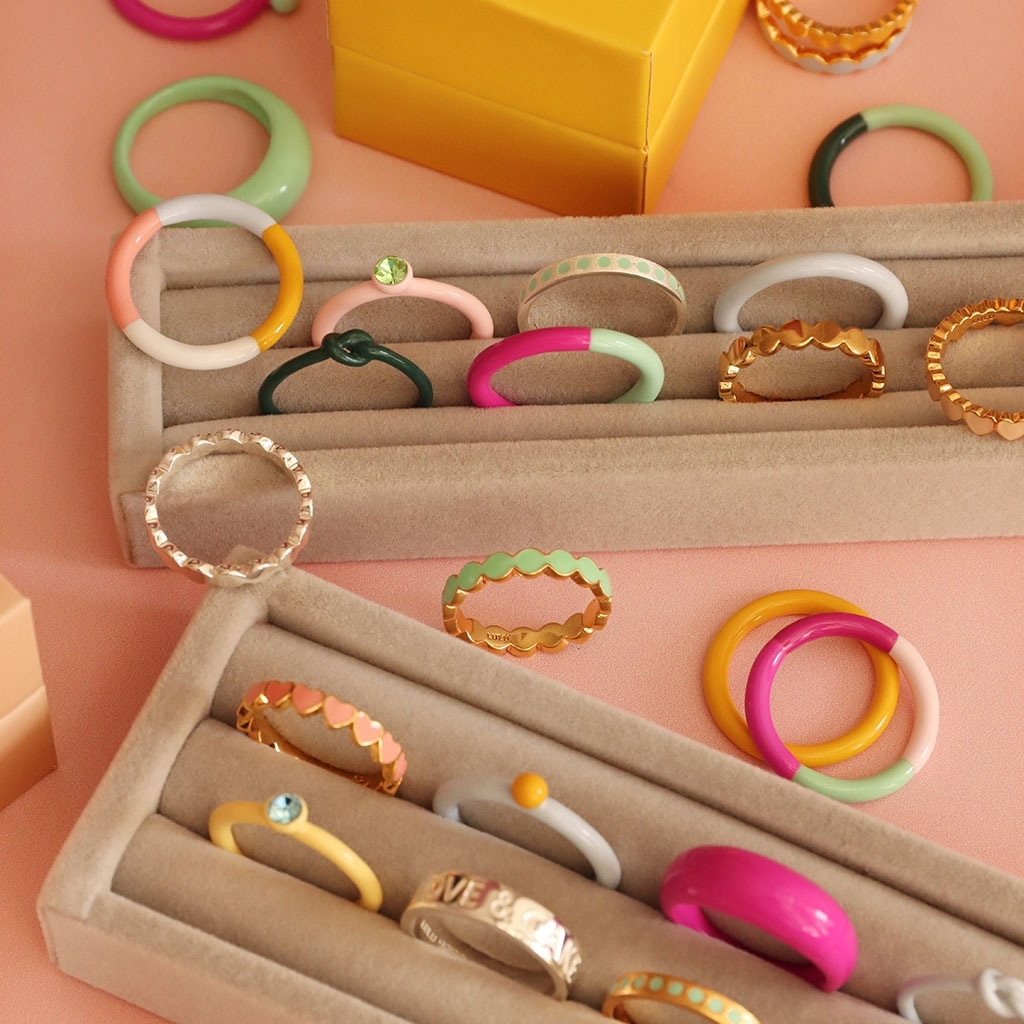 
                  
                    Pink Sunset Color Quatro Ring
                  
                