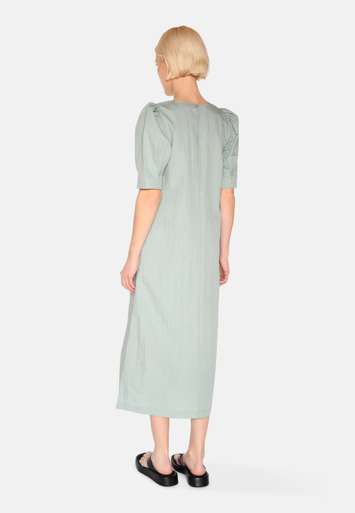 
                  
                    VAYAS Gray Mist Midi Dress
                  
                