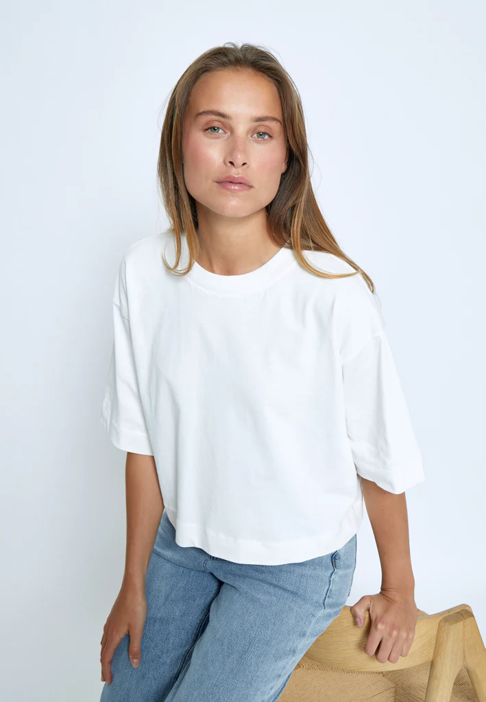 
                  
                    MSGAMMA Cloud Dancer Cropped T-Shirt
                  
                