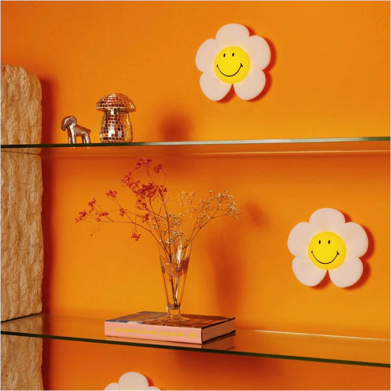 
                  
                    SMILEY DAISY Tageslichtlampe
                  
                