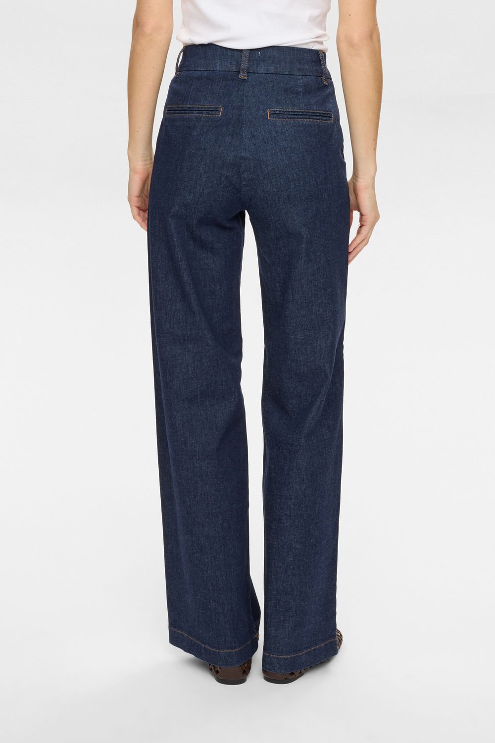 
                  
                    NUAMBER Dunkelblaue Wide Jeans aus Denim
                  
                