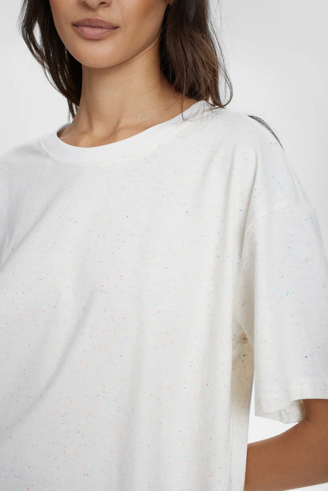 
                  
                    NUHUBY Cloud Dancer T-Tshirt
                  
                