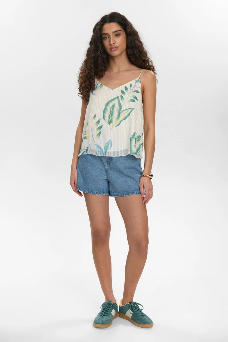 
                  
                    NUWIVIAN Pristine Tank Top
                  
                