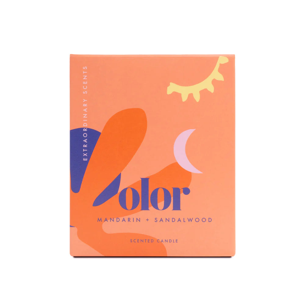 Klassische Kerze mit Mandarine und Sandelholz