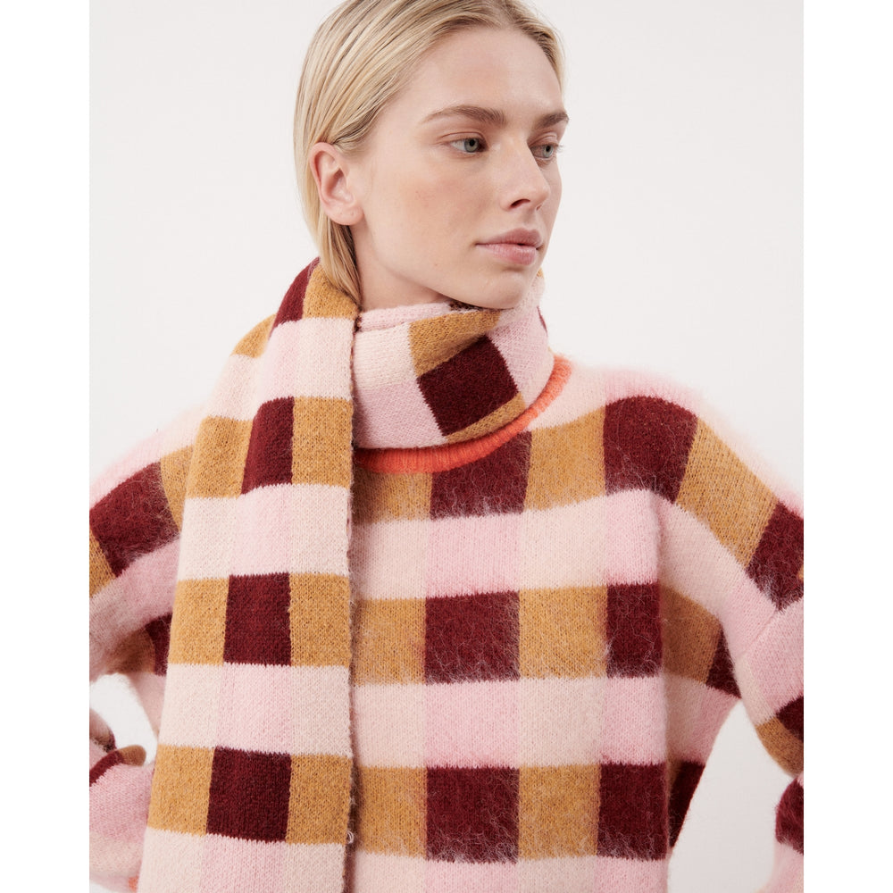 IZEL Pink Scarf