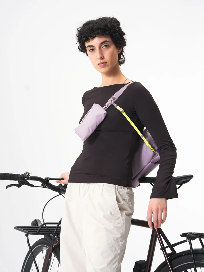 
                  
                    AKSEL Construct Lilac Tasche
                  
                