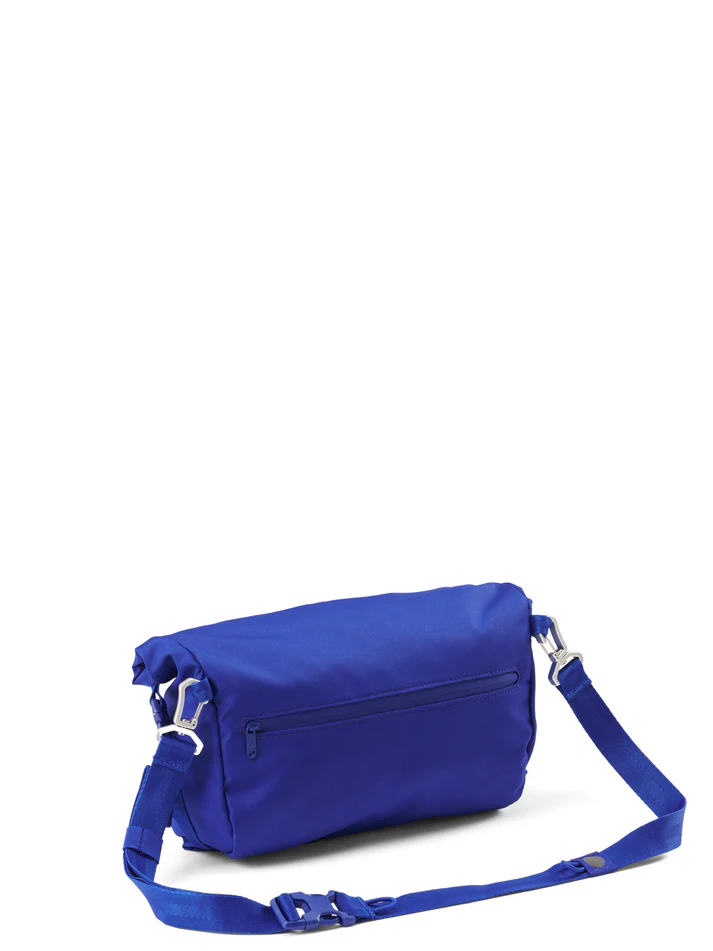 
                  
                    AKSEL Ultimate Blue Tasche
                  
                