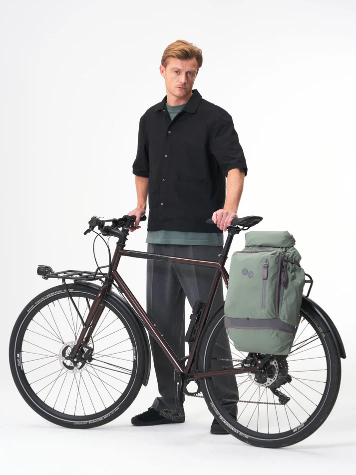 
                  
                    KOMUT Pure Sage Medium Fahrradrucksack
                  
                