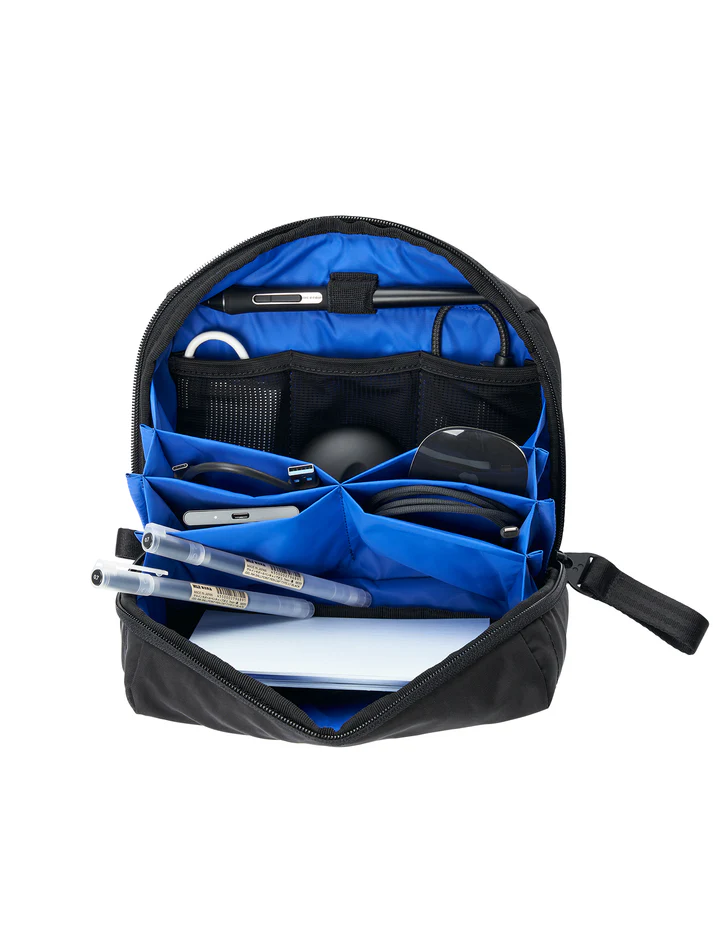 Tech-Tasche in Reinschwarz