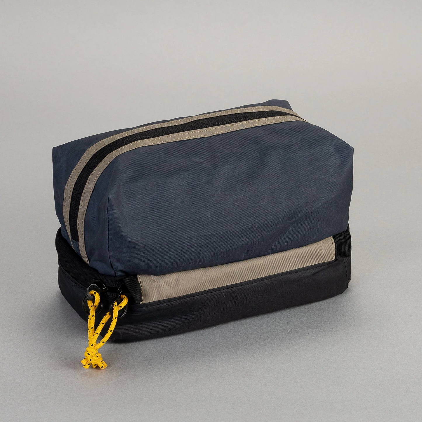
                  
                    EVE Coal Navy Khaki Wash Bag
                  
                